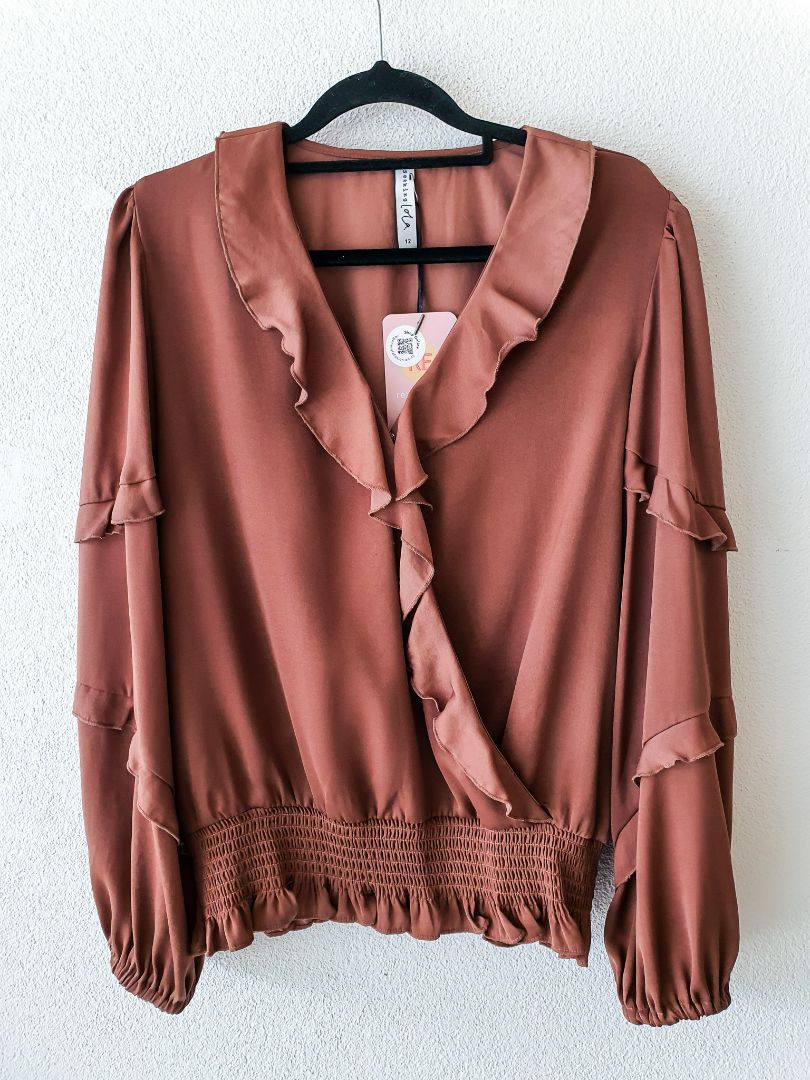 Seeking Lola Top M