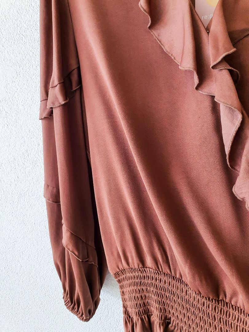 Seeking Lola Top M