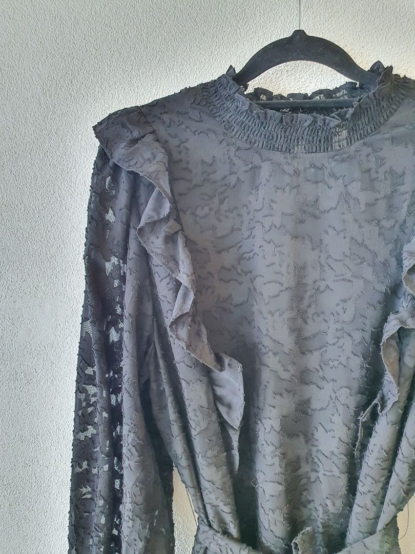 Seeking Lola Dress M