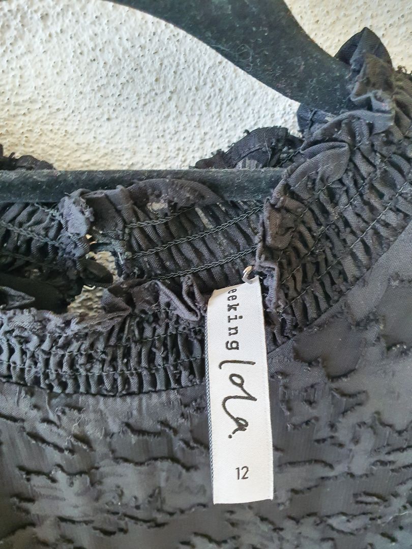 Seeking Lola Dress M