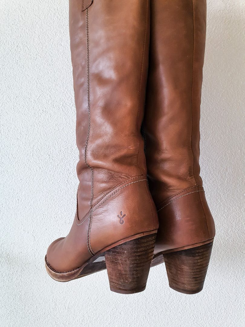 EMU Shoes 8