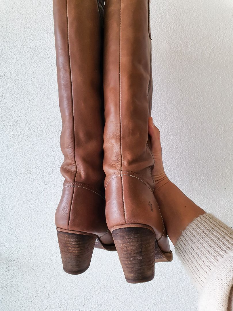 EMU Shoes 8