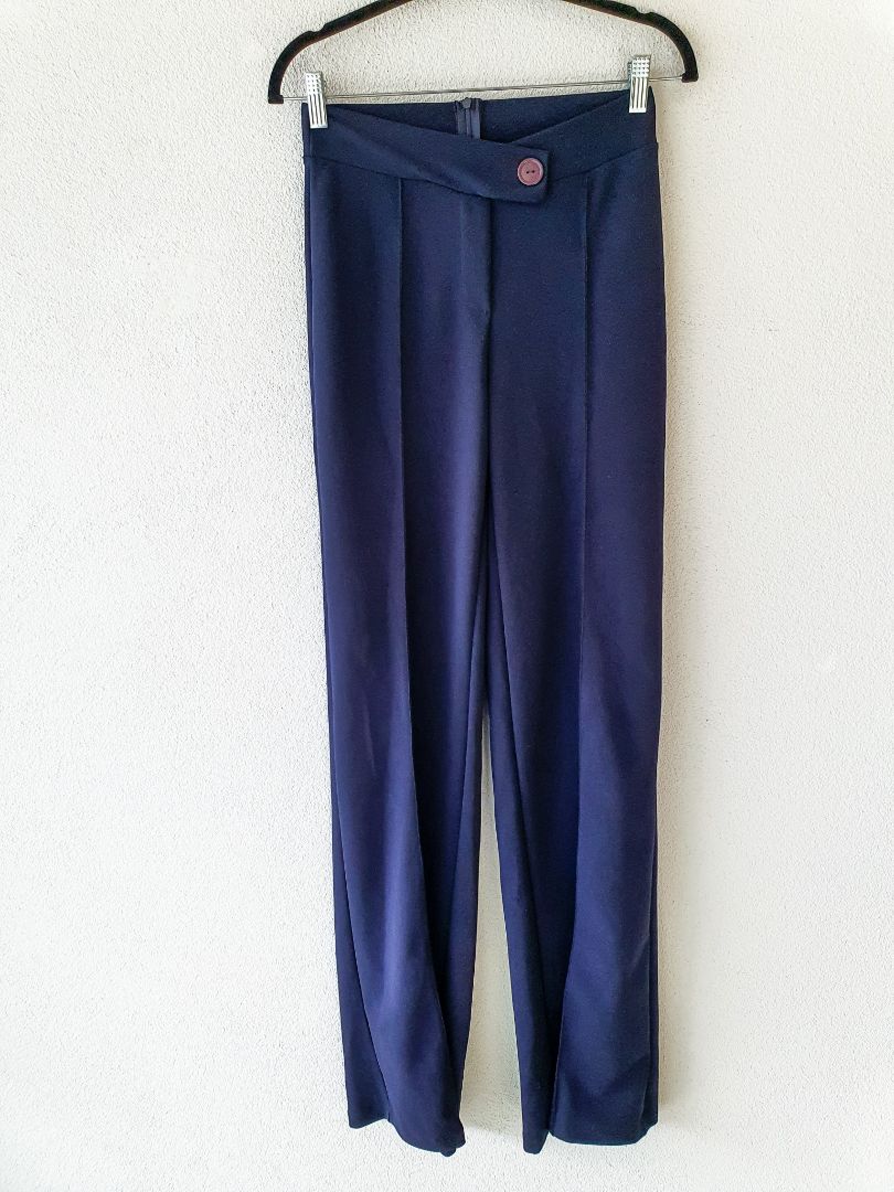 Fashion Nova pants M