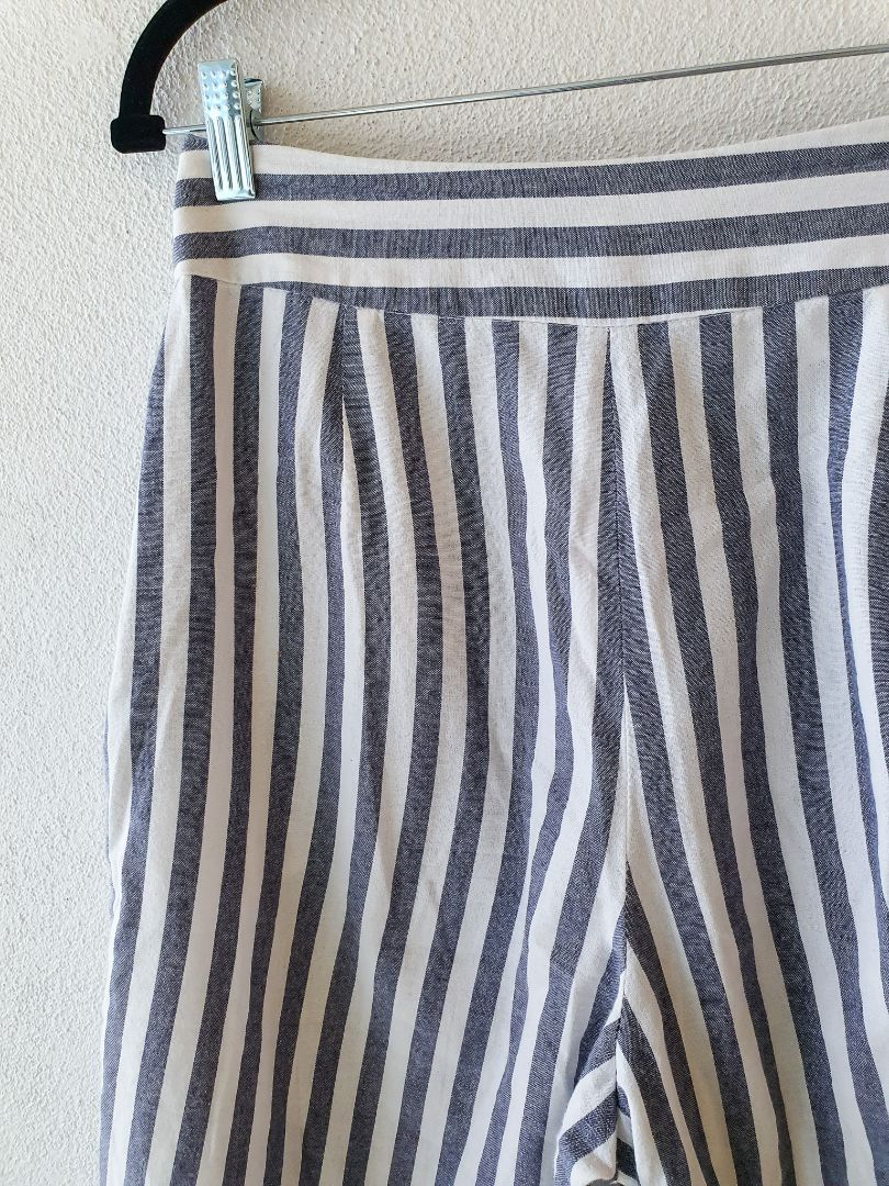 Zara pants M