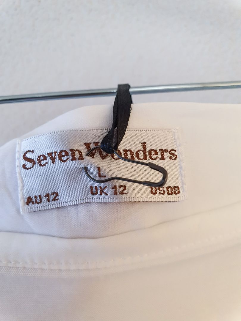 Seven Wonders Skirt L