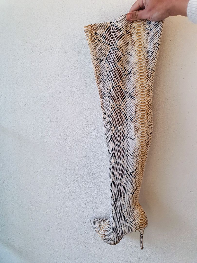 Fashion Nova Shoes 8.5