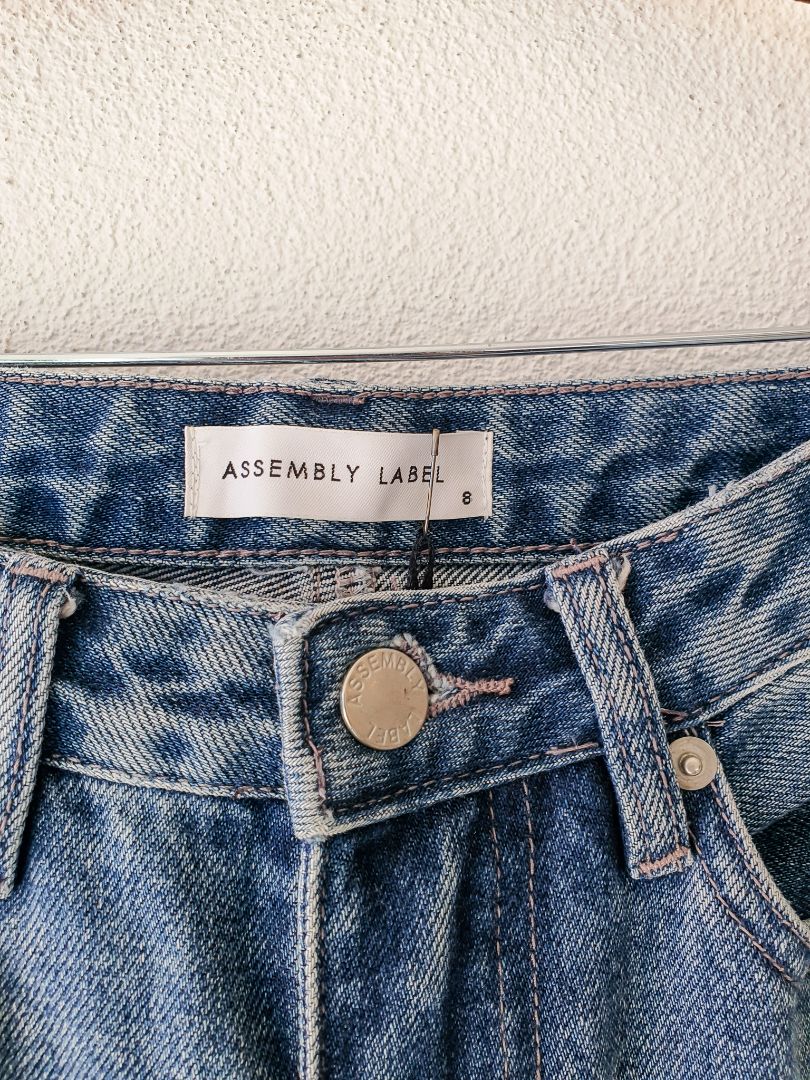Assembly Label pants XS