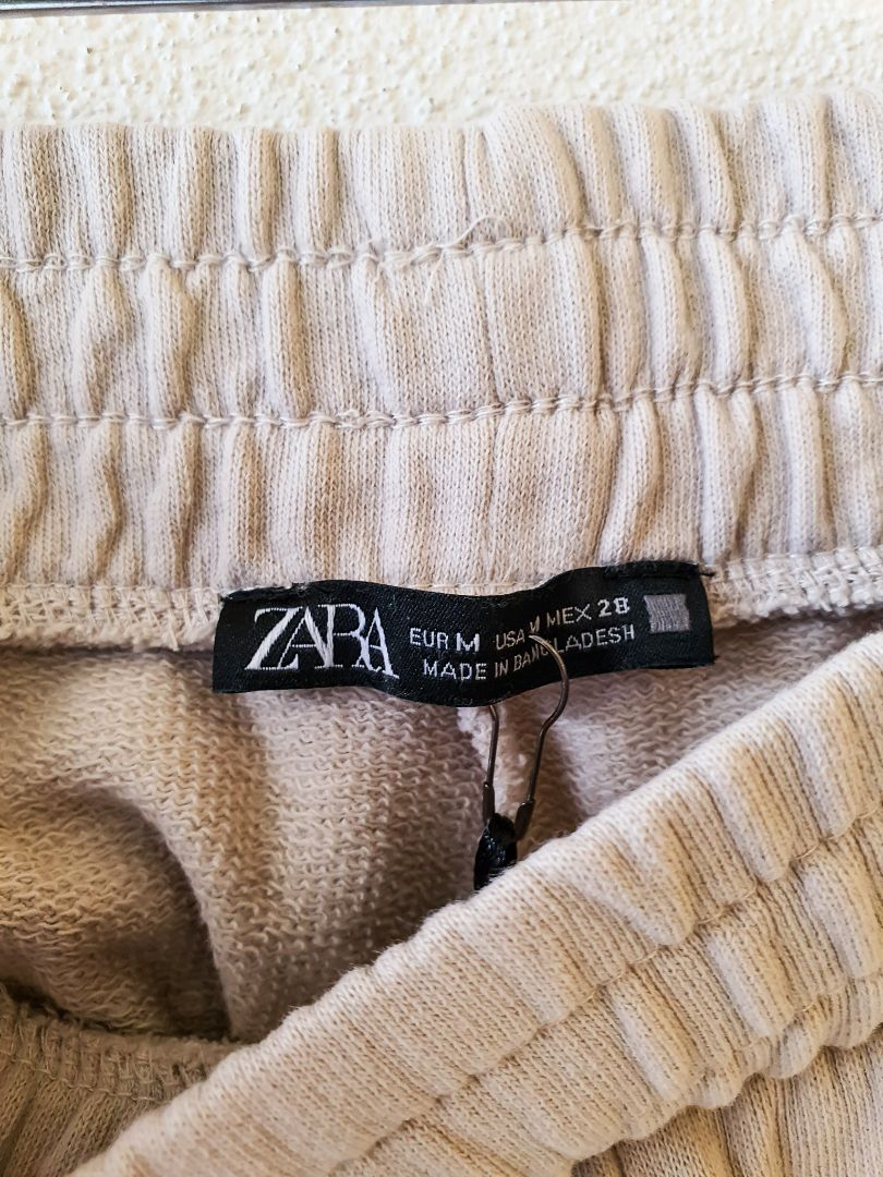Zara pants M