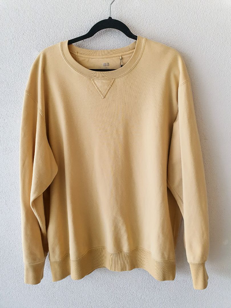 Uniqlo Top XXL