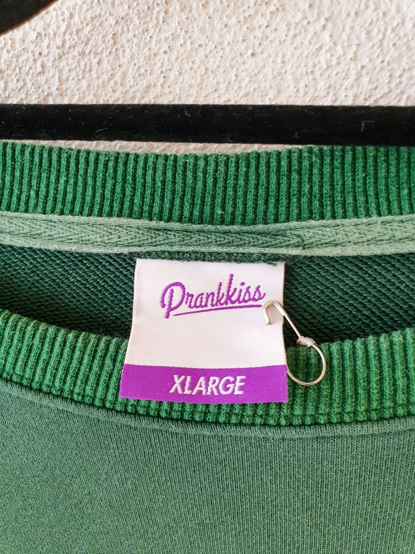 Prank Kiss Top XL