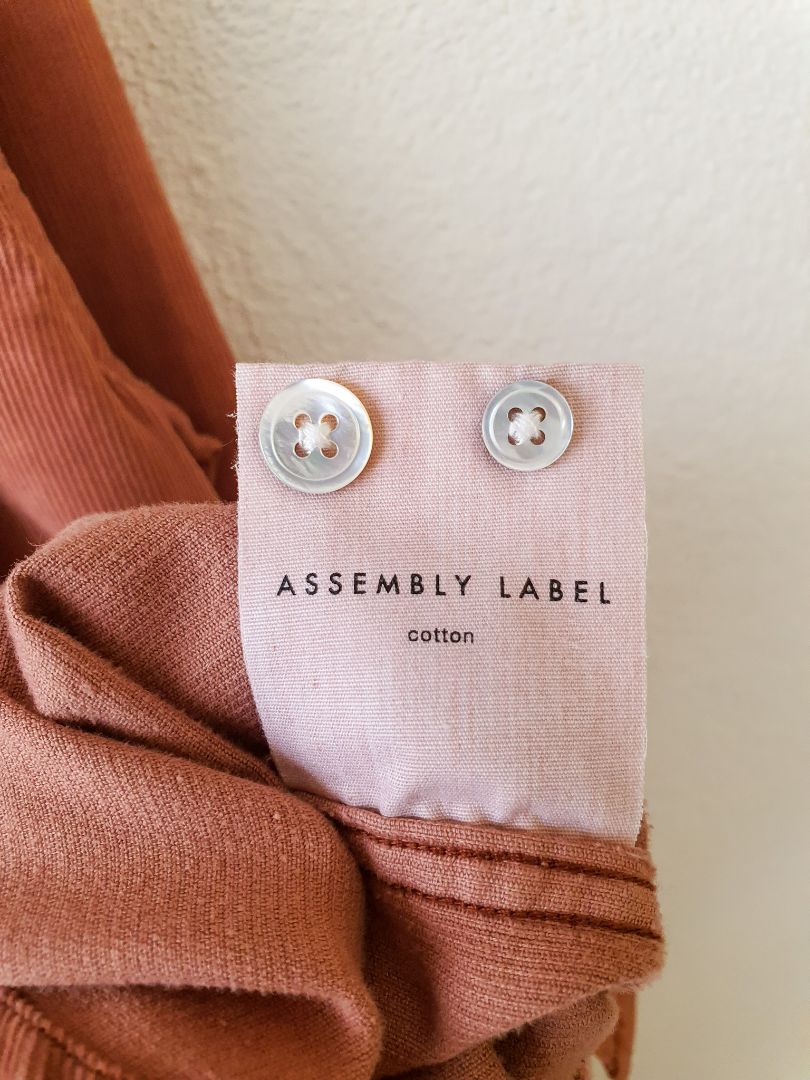Assembly Label Top M