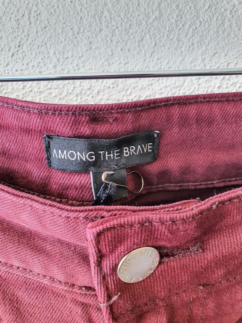 Among The Brave pants S
