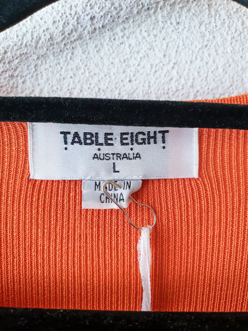 Table Eight Top L