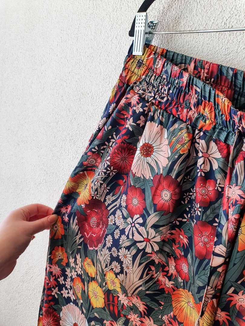 Emerge pants XL