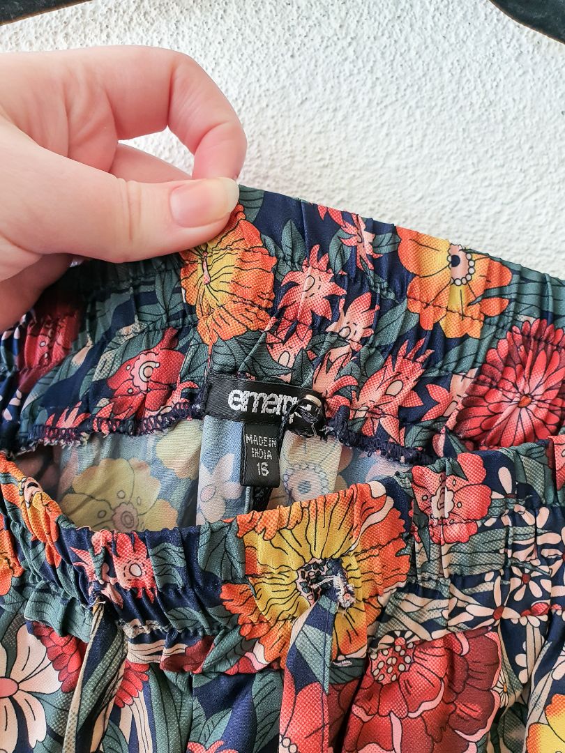 Emerge pants XL