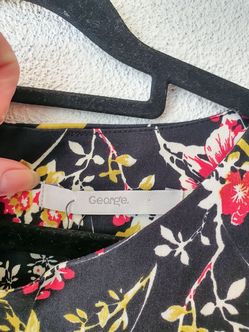George Dress L