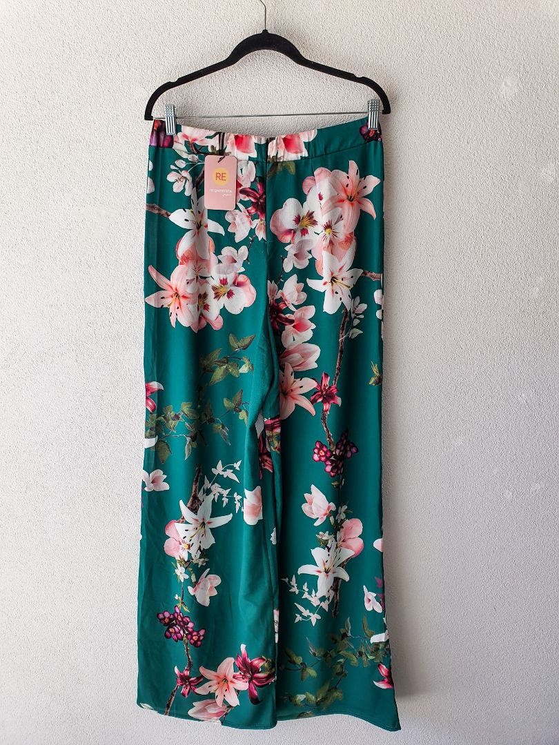 Boohoo pants XL