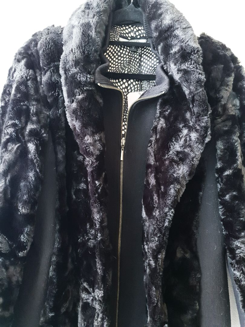 Shouq Jacket M
