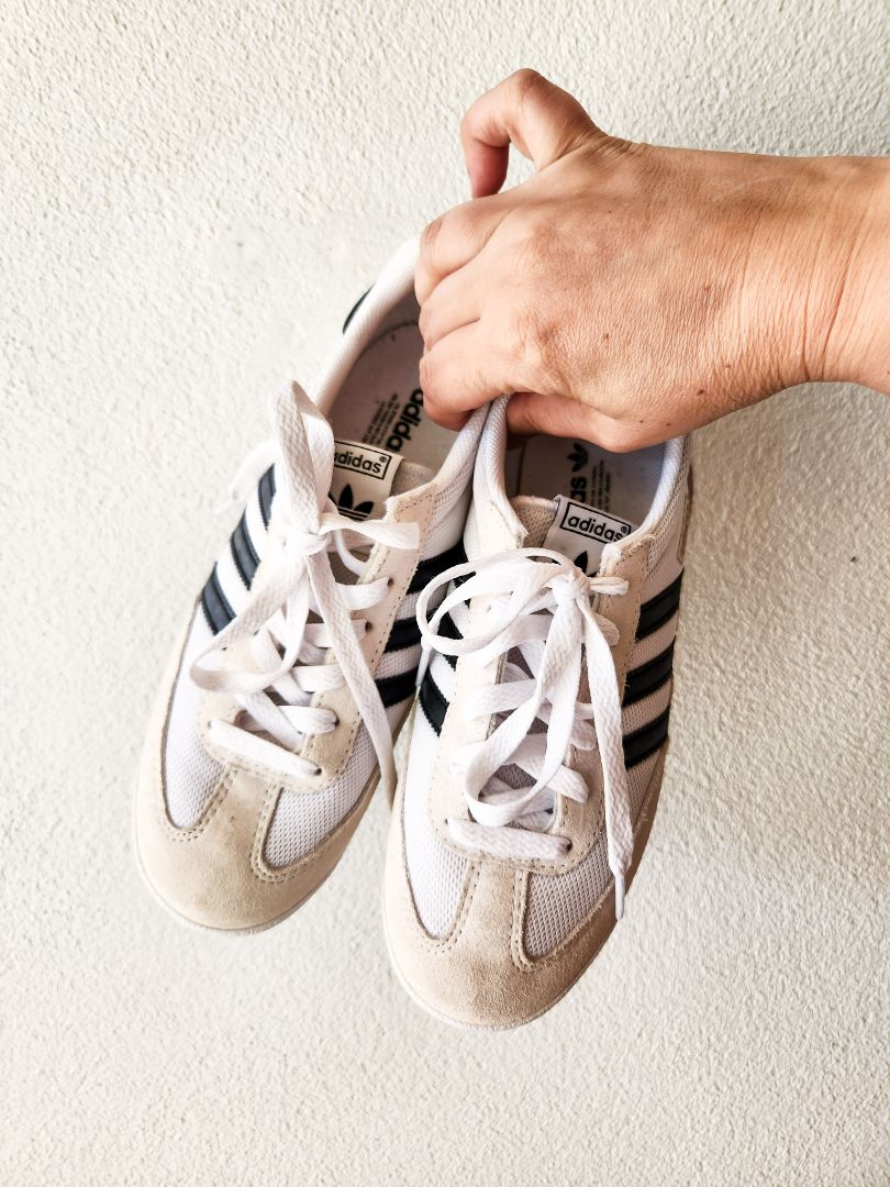 Adidas Shoes US6