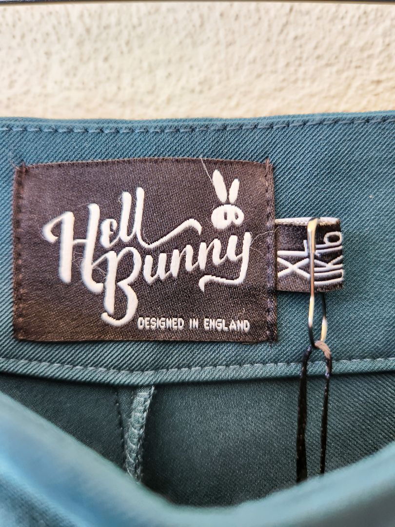 Hell Bunny pants XL