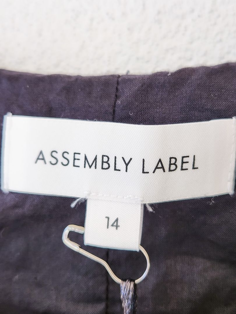 Assembly Label Dress L