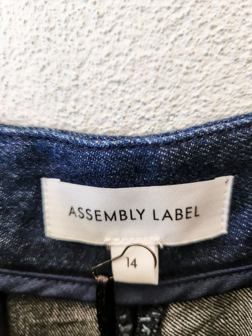 Assembly Label Jeans L