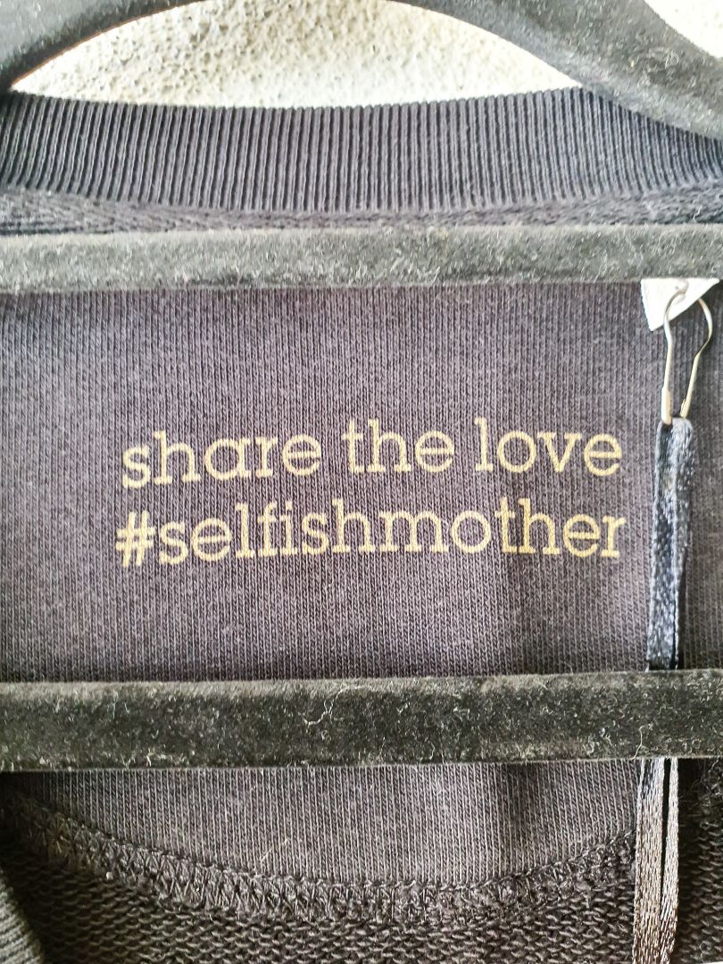 Selfish Mother Top M
