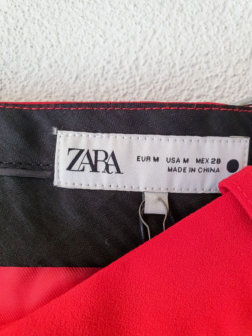 Zara pants M