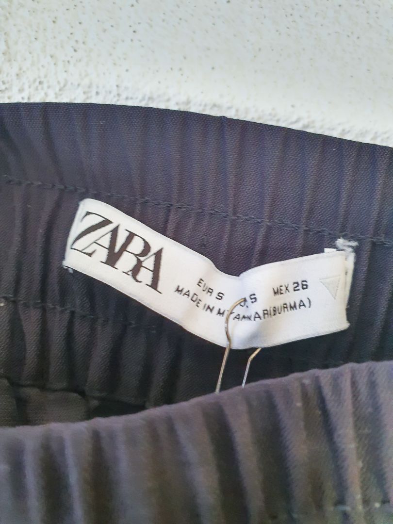 Zara pants S