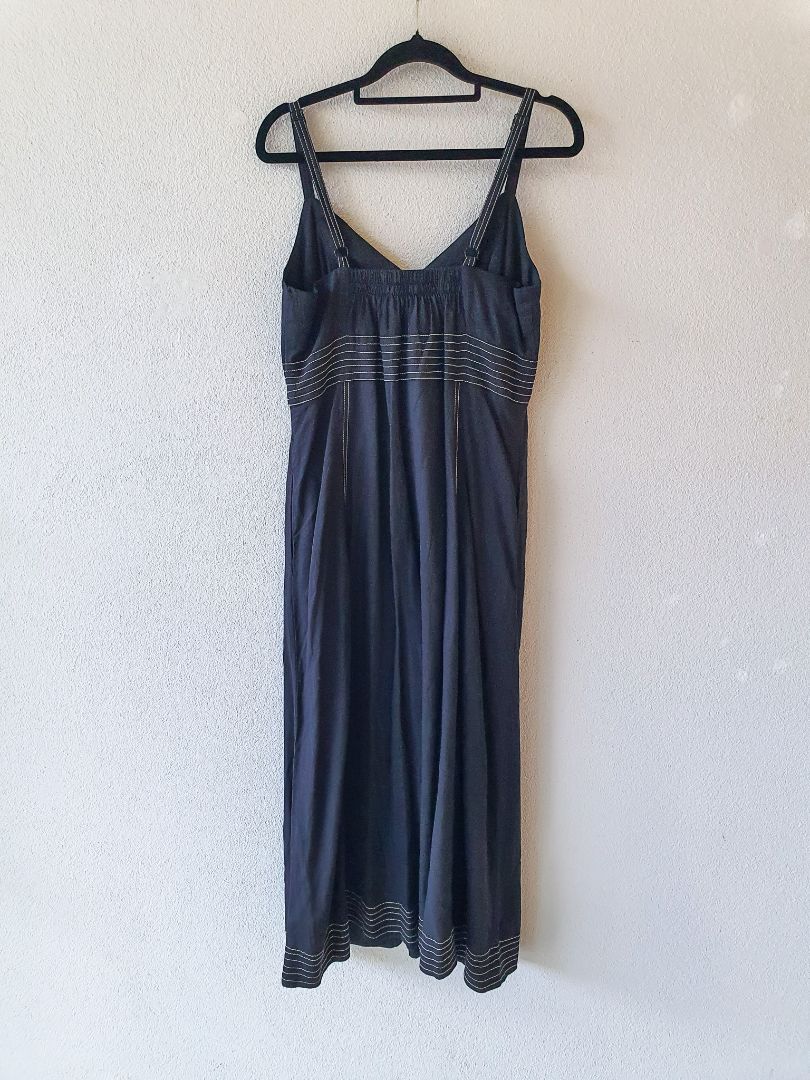 Max Dress S