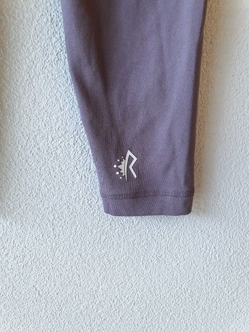 R pants