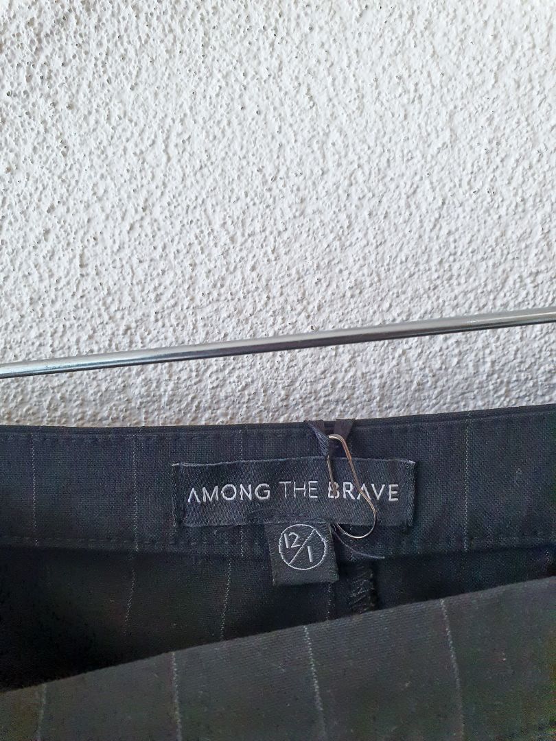 Among the Brave pants M