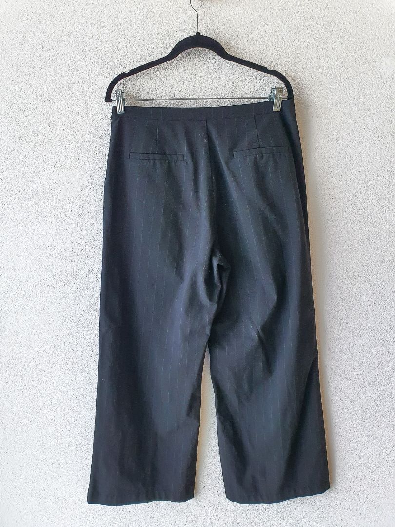 Among the Brave pants M