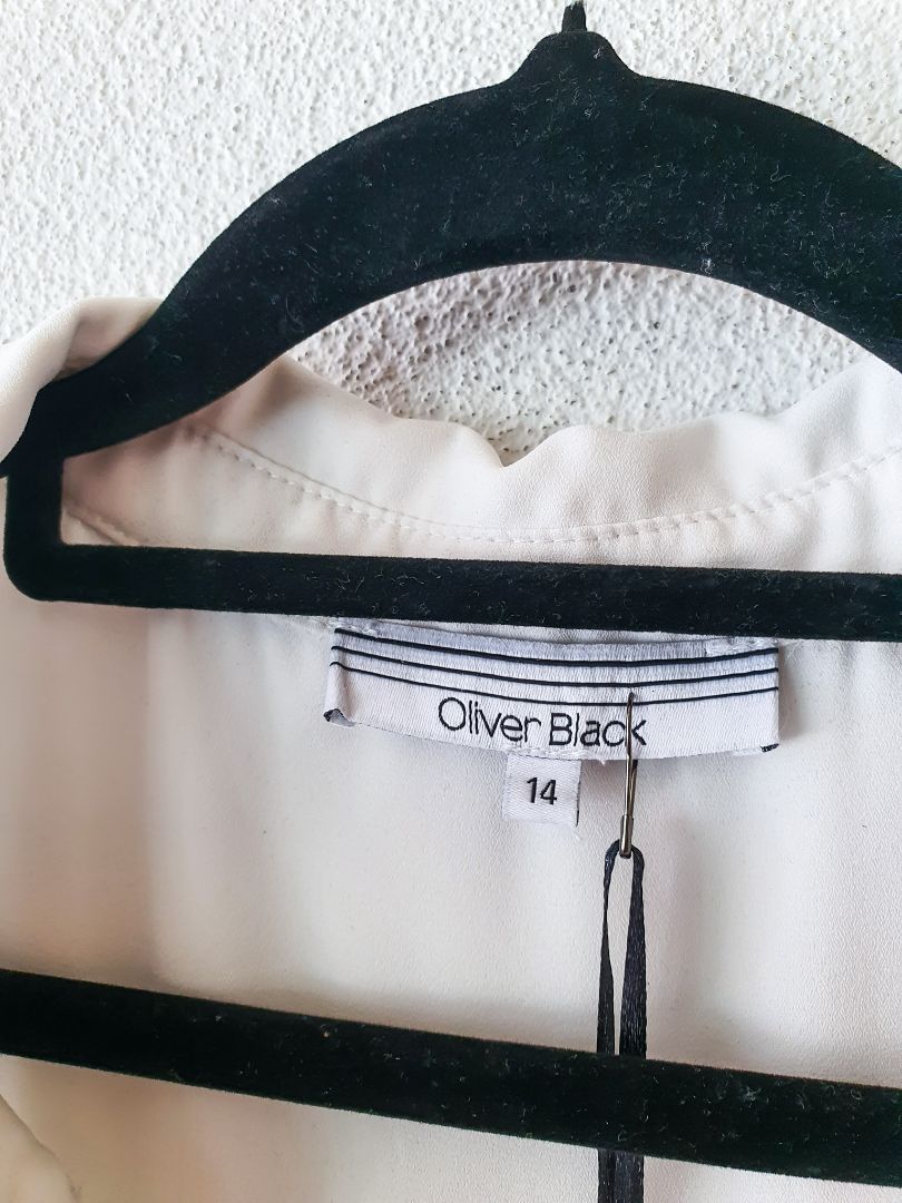 Oliver Black Top L