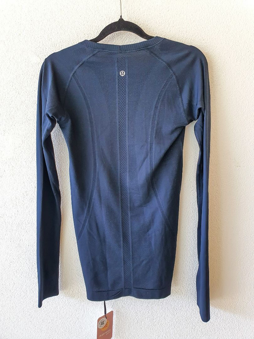 Lululemon Top XS