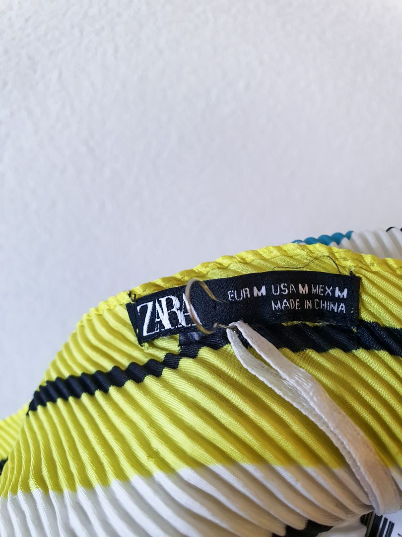 Zara scarf OS