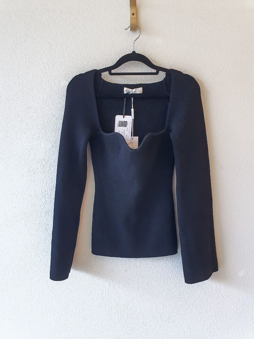 Petal and Pup Top M