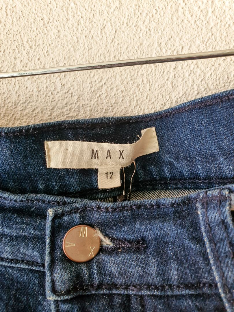 Max Jeans M
