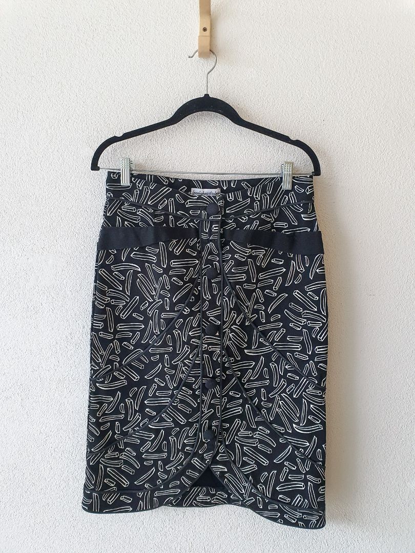 Twenty-Seven Names Skirt S