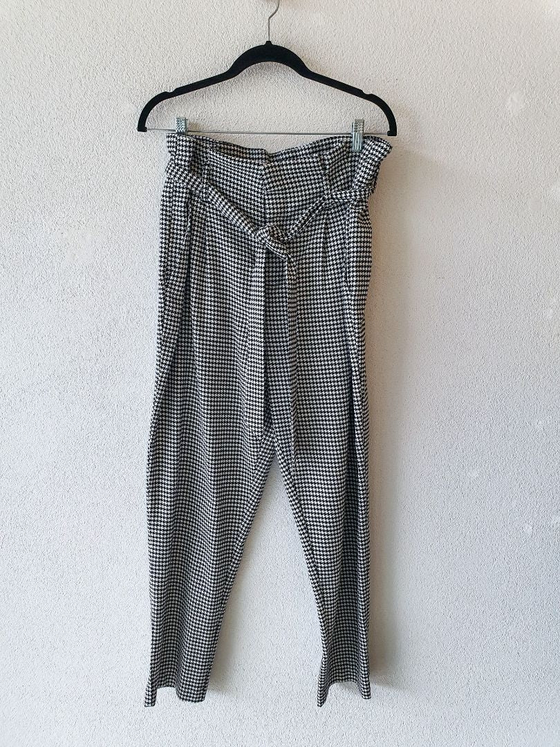Emerge pants M