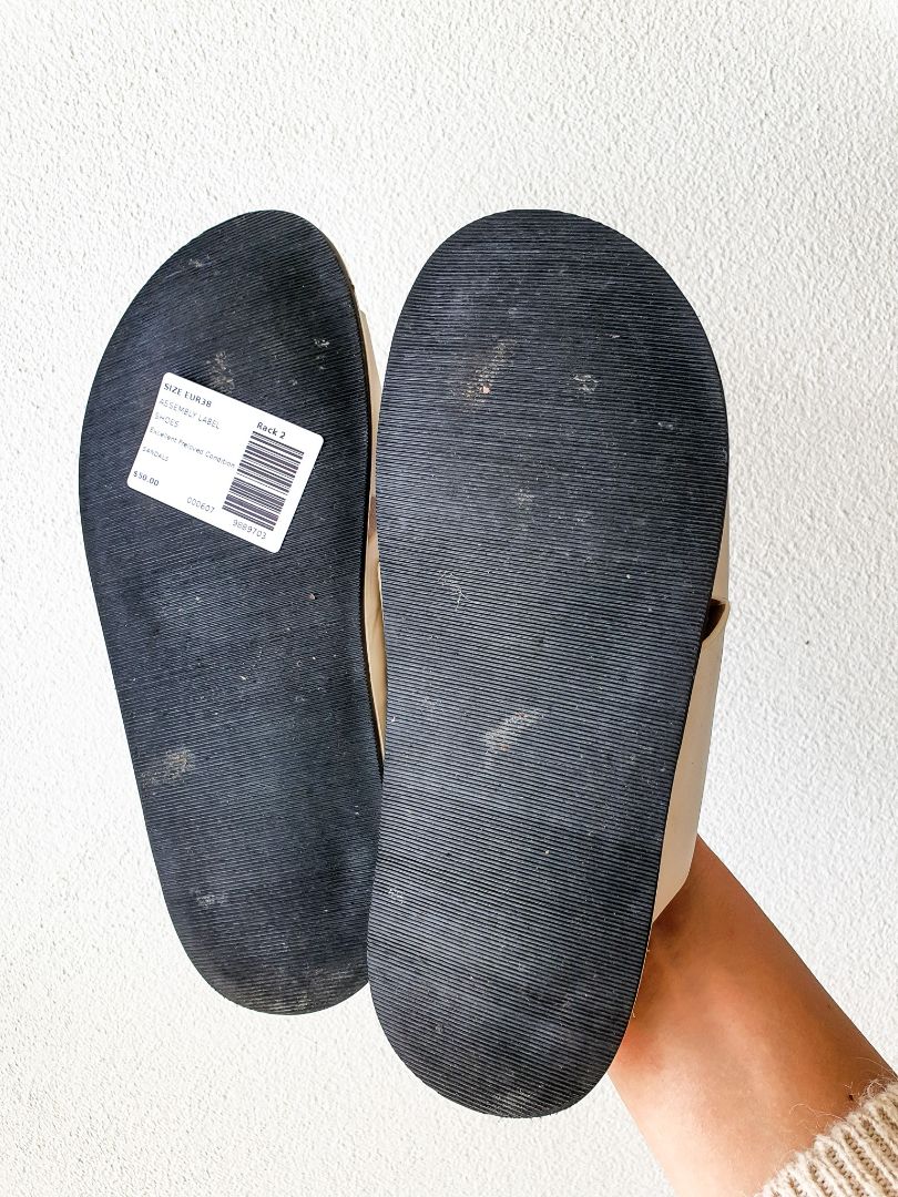 Assembly Label Shoes EUR38
