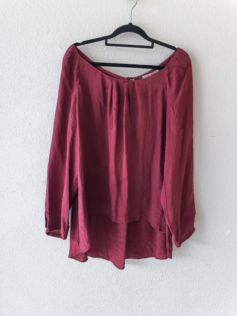 Veronika Maine Top XL