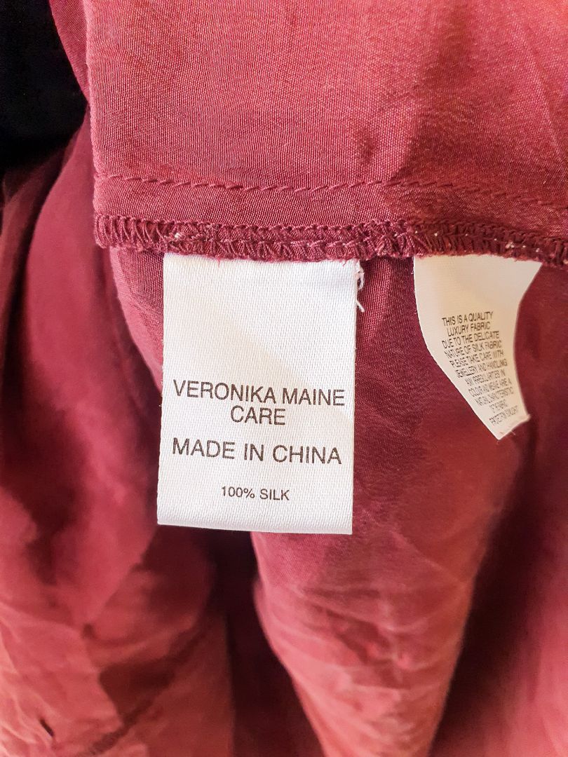 Veronika Maine Top XL