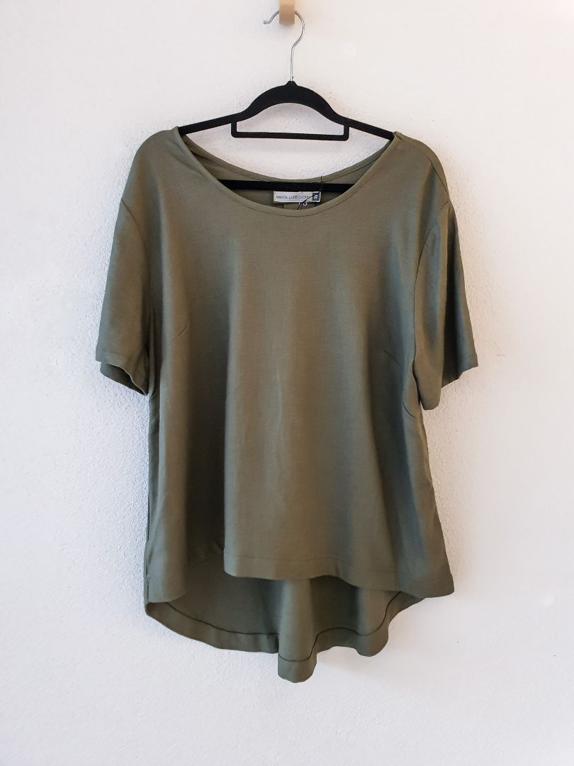 Amanda Laird Cherry Top S