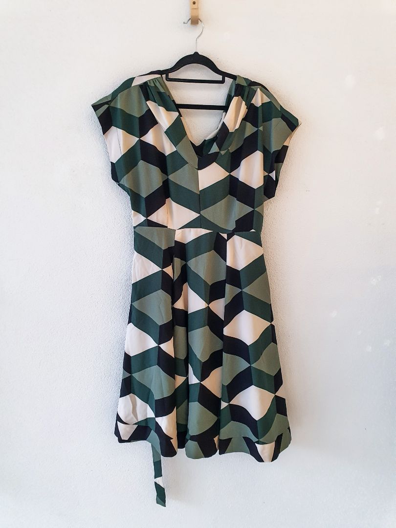 Amanda Laird Cherry Dress L