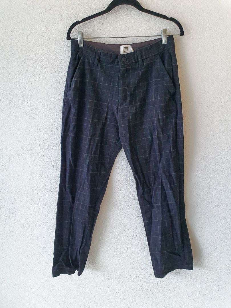 Absent pants XL