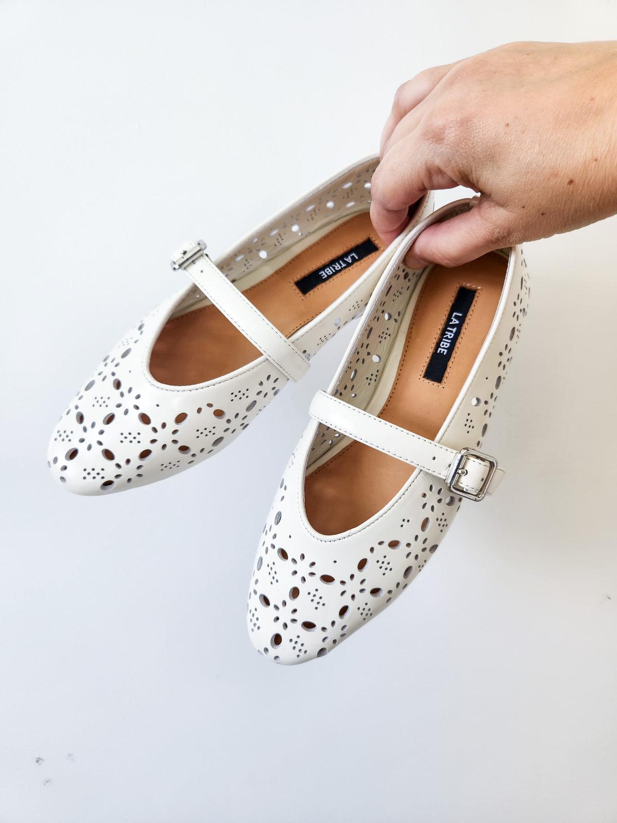 La Tribe Cream Jane Flat