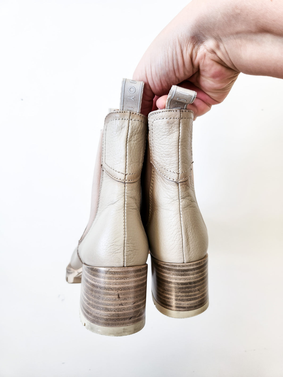 Hispanitas Cream Ashley Bootie
