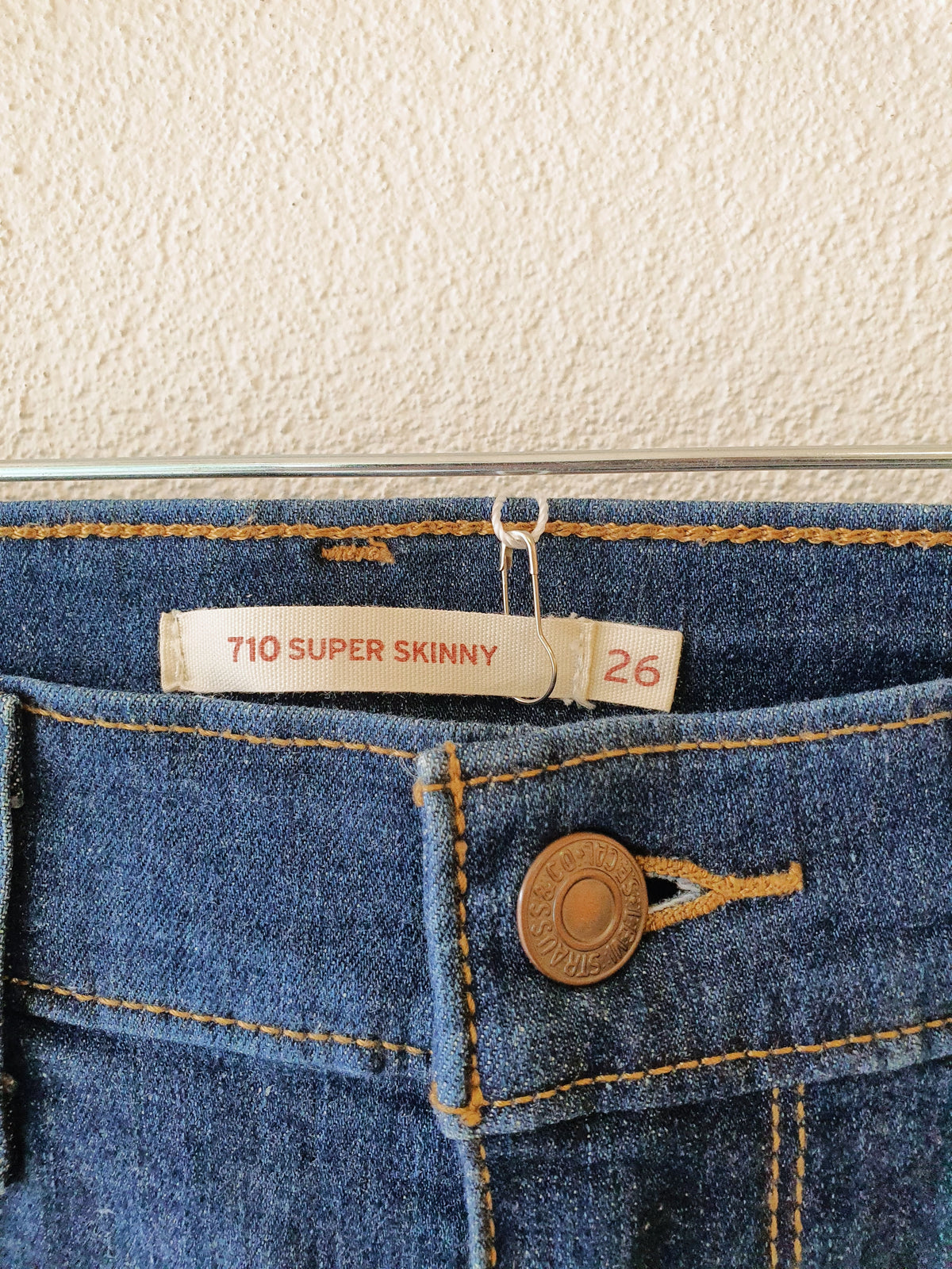 Levis Jeans 26