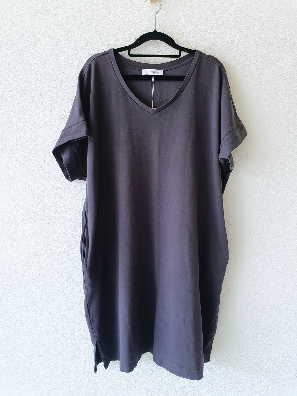 Betty basics Dress 16